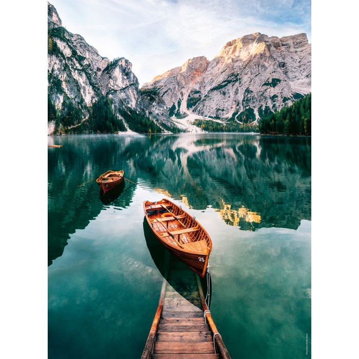 Puzzle   The Boats of Lake Braies - Italy