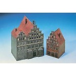   Kartonmodelbau: Zwei Häuser aus Lüneburg I